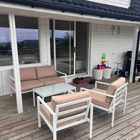 House In West With View And Hot Tub Сasa de vacaciones Bergen