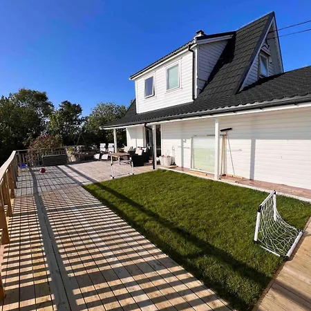 House In West With View And Hot Tub Bergen