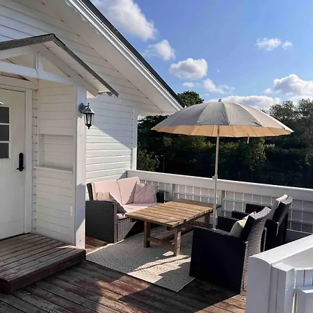 House In West With View And Hot Tub 度假居 卑爾根